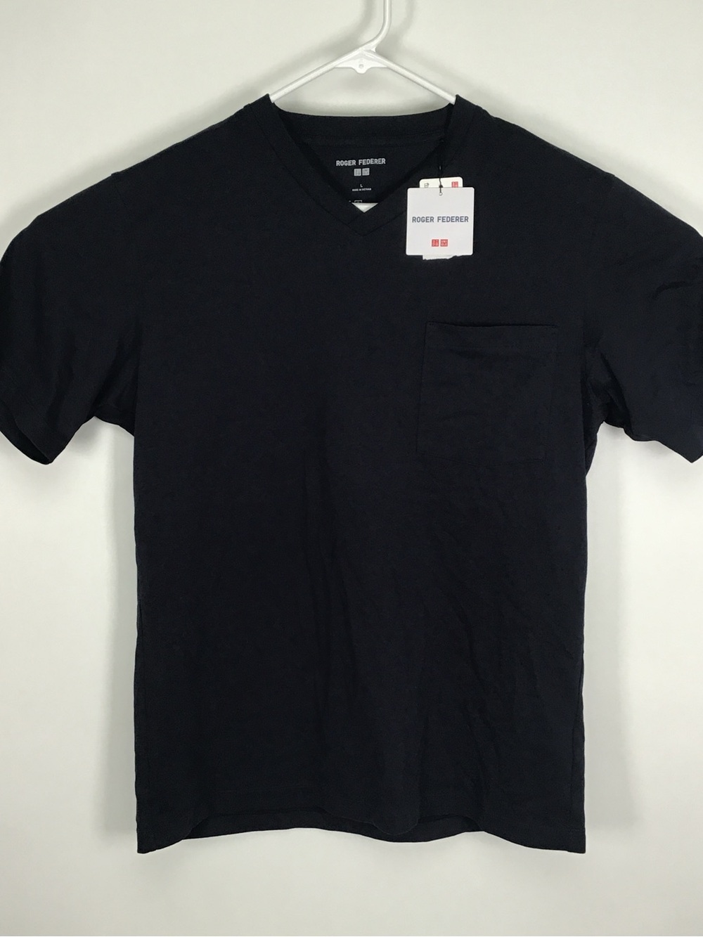 NWT Uniqlo Roger Federer men’s short sleeve tee shirt large